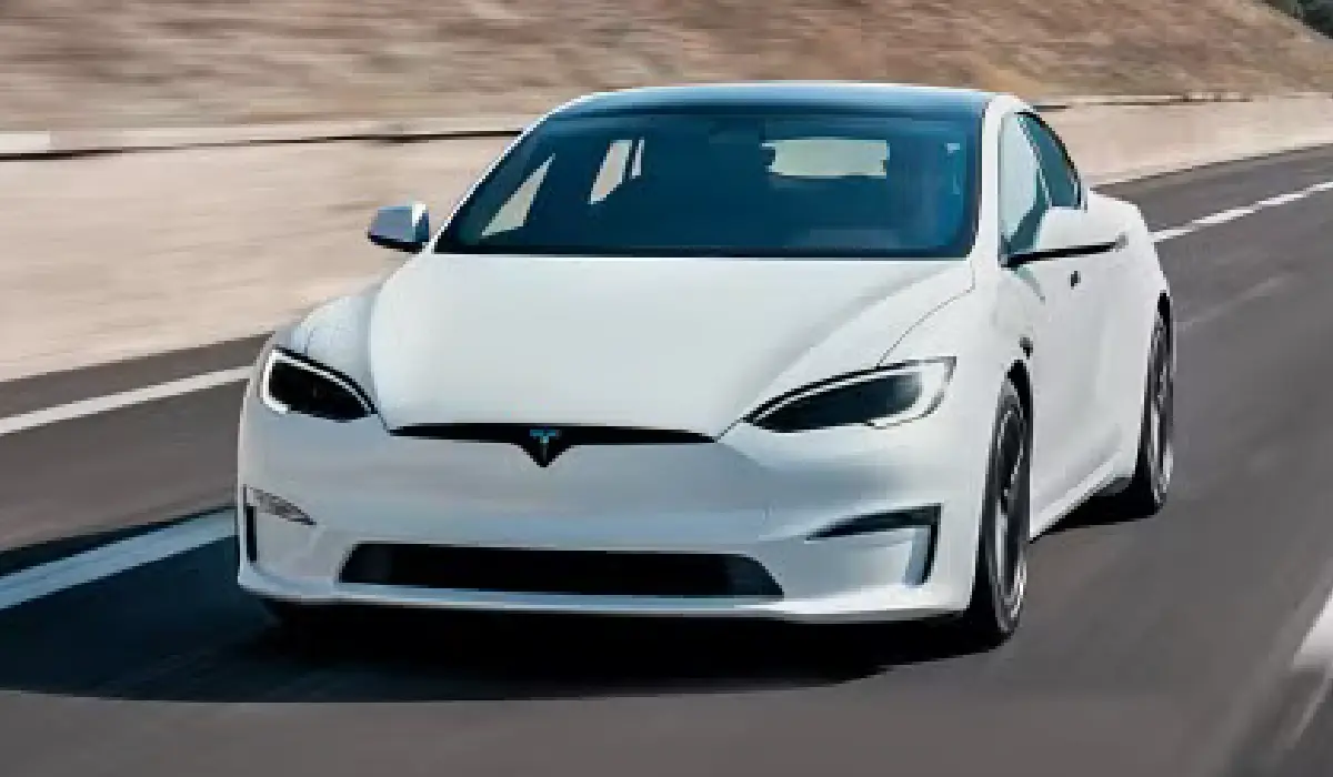 Tesla - Model S Plaid - Luxury Car Rentals - Preowned Luxury Car - Exclusive Concierge Club.webp